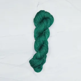 Symfonie Hand Dyed Yarns | VIVA 100% Superwash Merino | SS1030 Palace Lawn (Semisolid color)